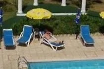 Lenios Hotel 2*